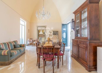 Foto 2 - Stabile - Palazzo Vicolo San Vito
 
8, Copertino - foto 2