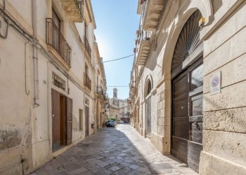 Foto 56 - Stabile - Palazzo Via Giuseppe Lillo
 
53, Galatina - foto 56