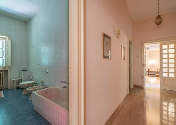 Foto 28 - Villa Via Marche
 
85, Galatina - foto 28