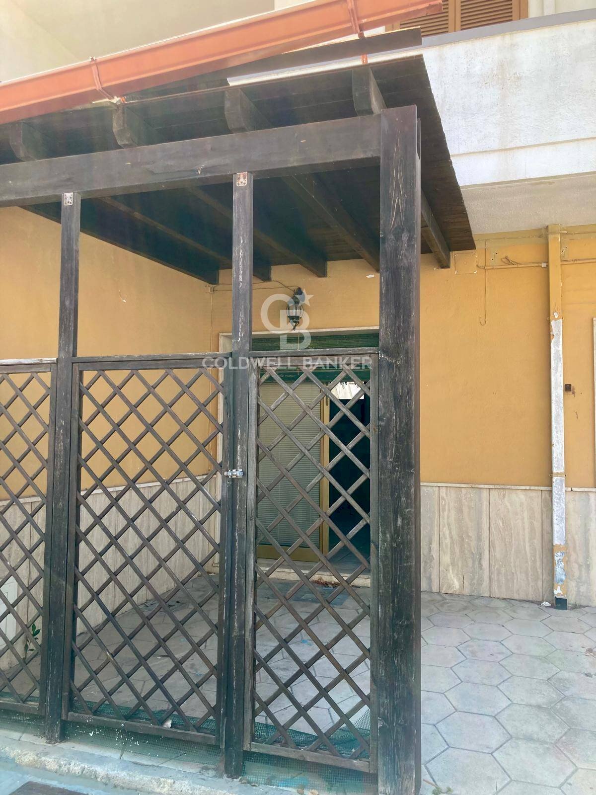 Foto 1 - Commercial Premises Via Omero
 
4, Melendugno - photo 1