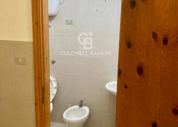 Foto 9 - Locale Commerciale Via Omero
 
4, Melendugno - foto 9