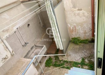 Foto 12 - Locale Commerciale Via Omero
 
4, Melendugno - foto 12