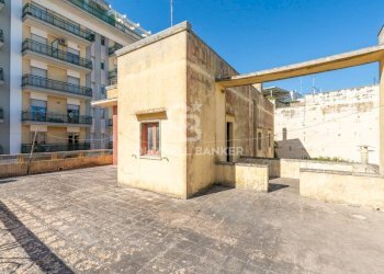 Foto 45 - Villa Via Vallone
 
68, Galatina - foto 45