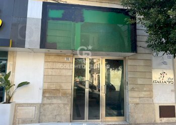 Foto 3 - Locale Commerciale Piazza Dante Alighieri
 
93, Galatina - foto 3