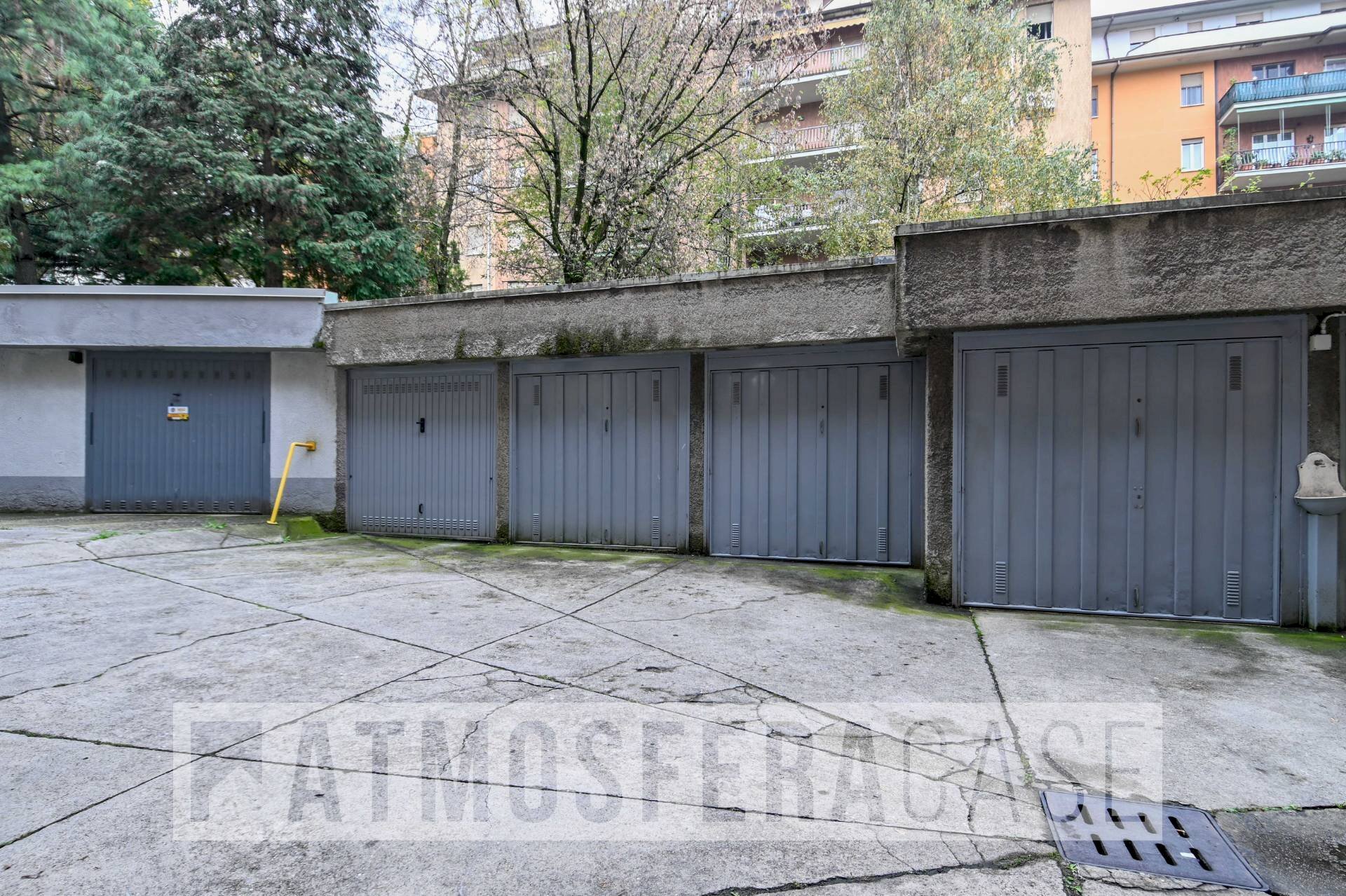 Foto 2 - Box Via Giosue' Carducci
 
21, Bergamo - foto 2