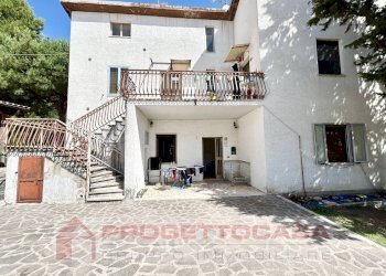 Foto 1 - Quadrilocale Contrada Castiglioni, Castignano - foto 1