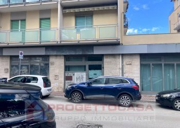 Foto 3 - Commercial Premises Via Napoli, Ascoli Piceno - photo 3