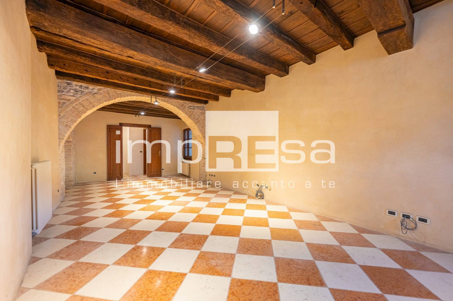 Interno - Two-room apartment Piazza Mercato
 
3, Valvasone Arzene - photo 2