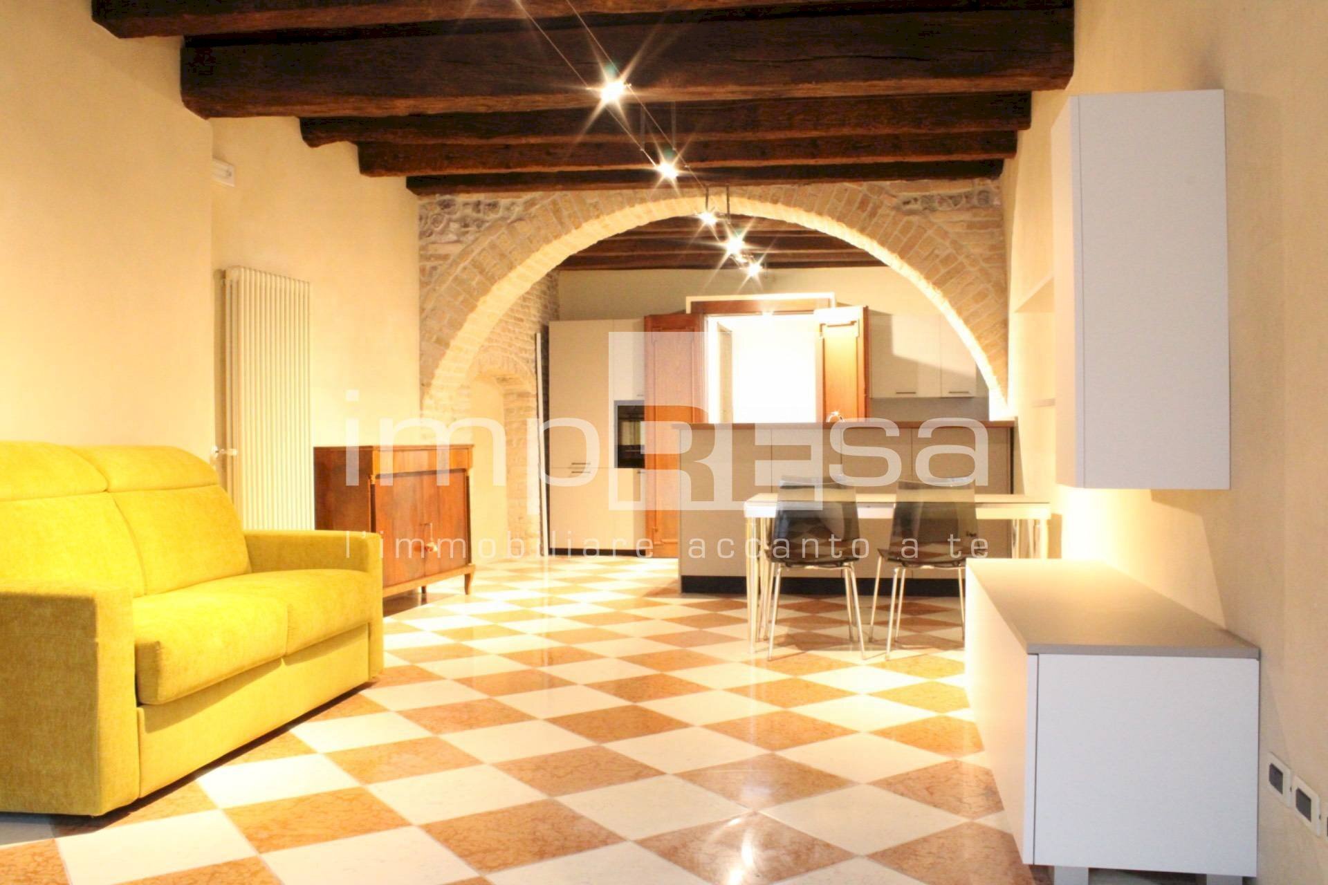 Foto 1 - Two-room apartment Piazza Mercato
 
3, Valvasone Arzene - photo 1