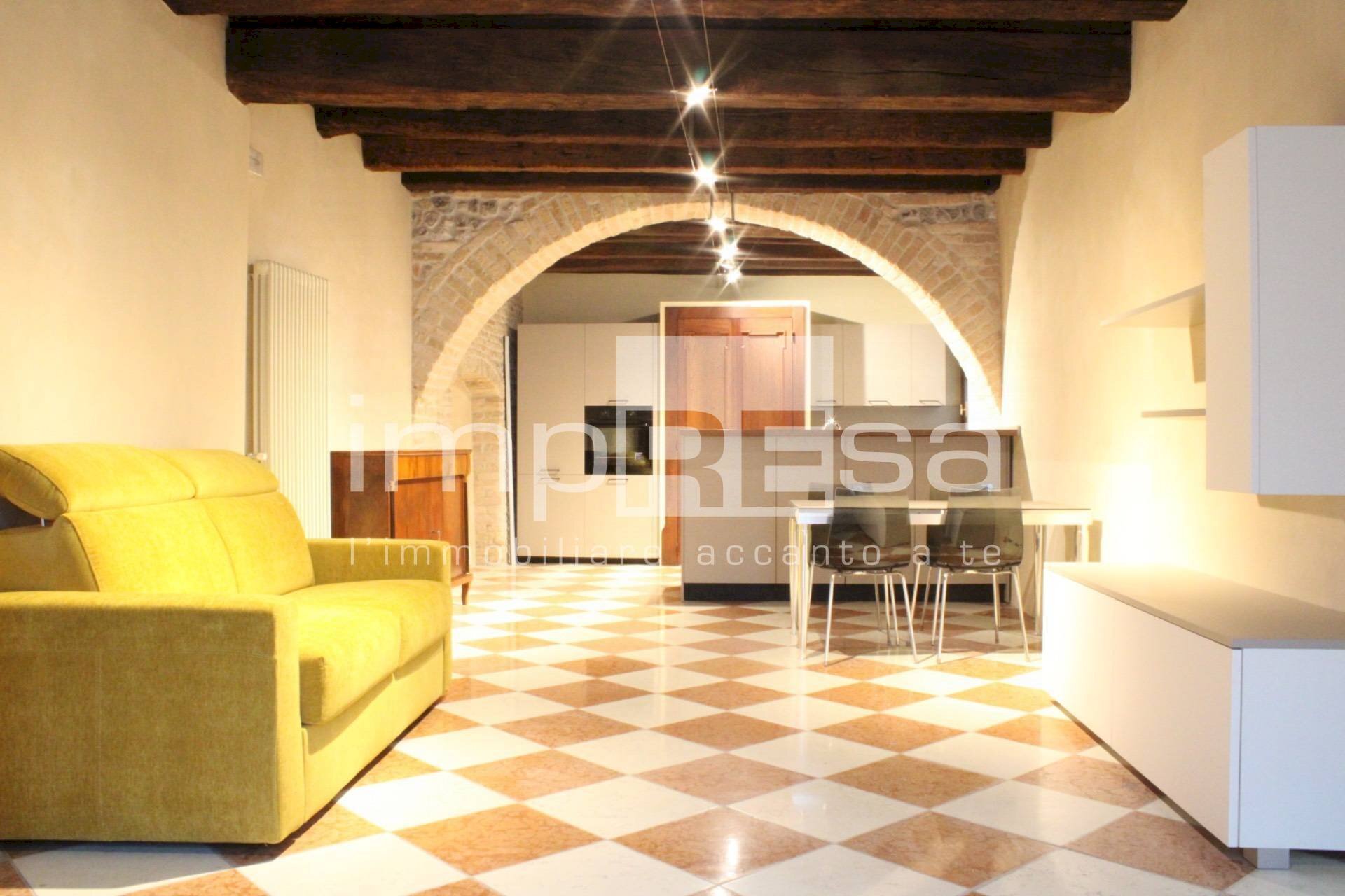 Foto 3 - Two-room apartment Piazza Mercato
 
3, Valvasone Arzene - photo 3