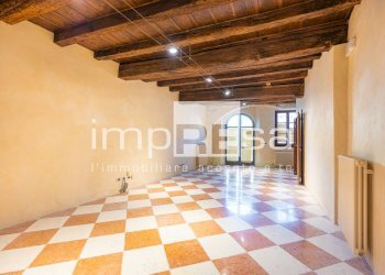 Interno - Bilocale Piazza Mercato
 
3, Valvasone Arzene - foto 8