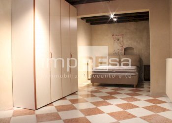 Foto 16 - Bilocale Piazza Mercato
 
3, Valvasone Arzene - foto 16