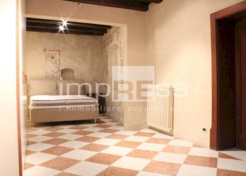 Foto 17 - Bilocale Piazza Mercato
 
3, Valvasone Arzene - foto 17