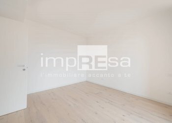 Camera matrimoniale - Appartamento Via Carducci
 
10, Fiume Veneto - foto 10