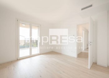 Camera matrimoniale - Appartamento Via Carducci
 
10, Fiume Veneto - foto 11