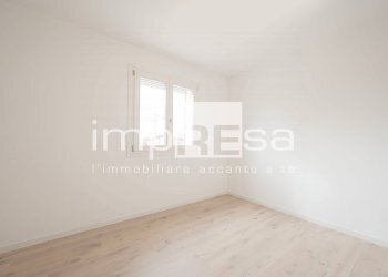 Camera doppia - Appartamento Via Carducci
 
10, Fiume Veneto - foto 18