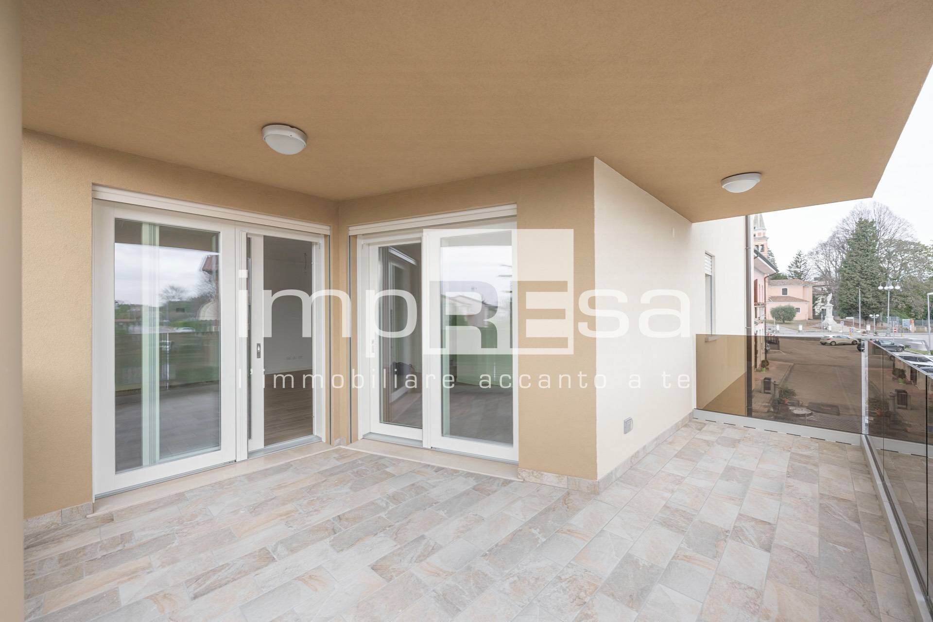 Terrazzo zona giorno - Four-room apartment Via Carducci
 
10, Fiume Veneto - photo 1