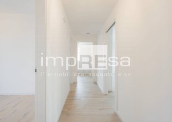 Corridoio zona notte - Appartamento Via Carducci
 
10, Fiume Veneto - foto 9