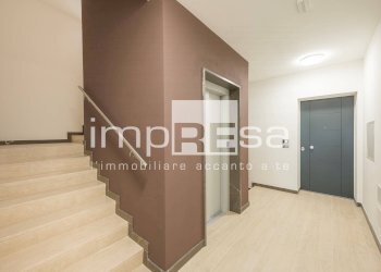 Ingresso piano terra - Appartamento Via carducci
 
10, Fiume Veneto - foto 20