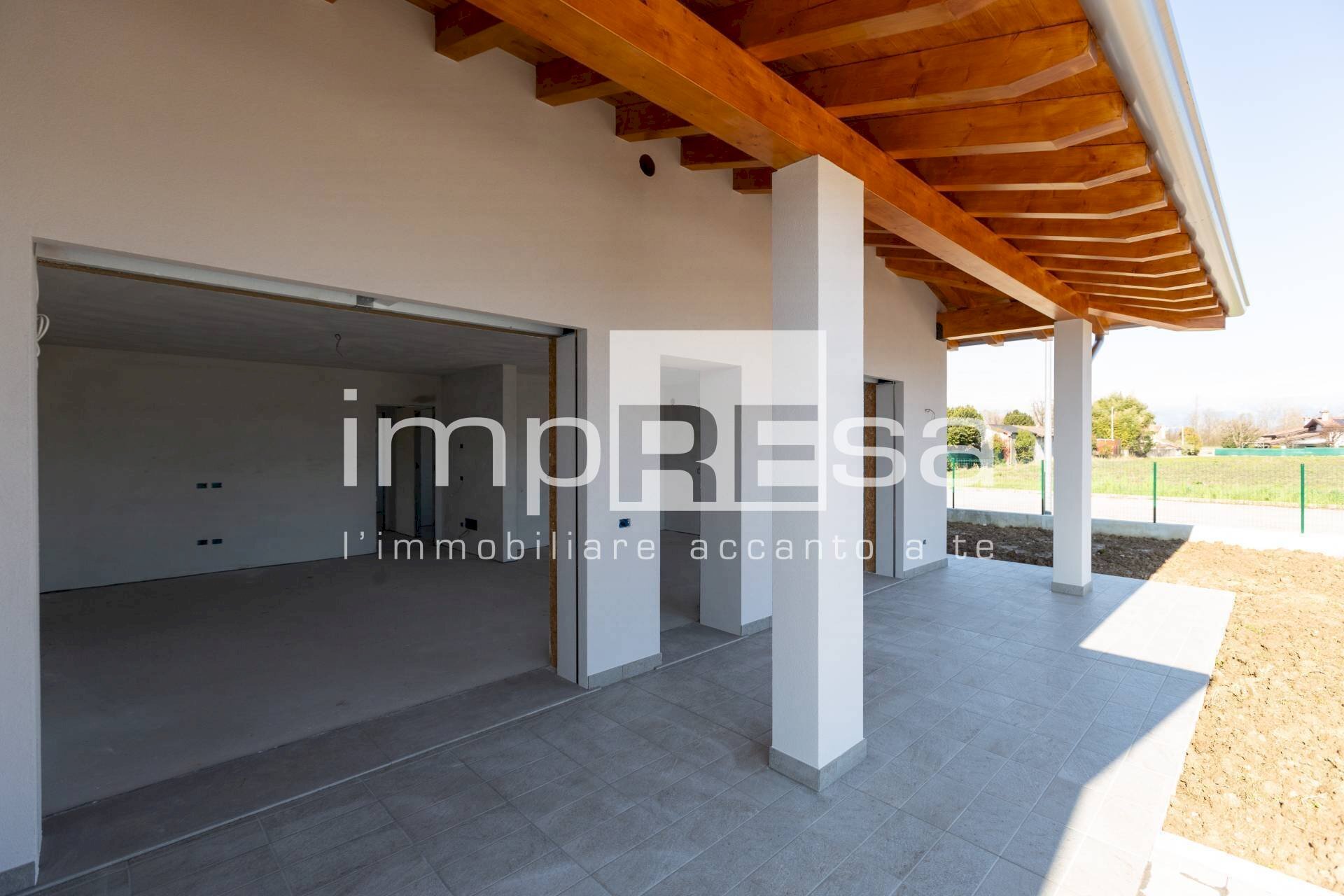 Foto 1 - Villa via Chiesuole, Azzano Decimo - foto 1