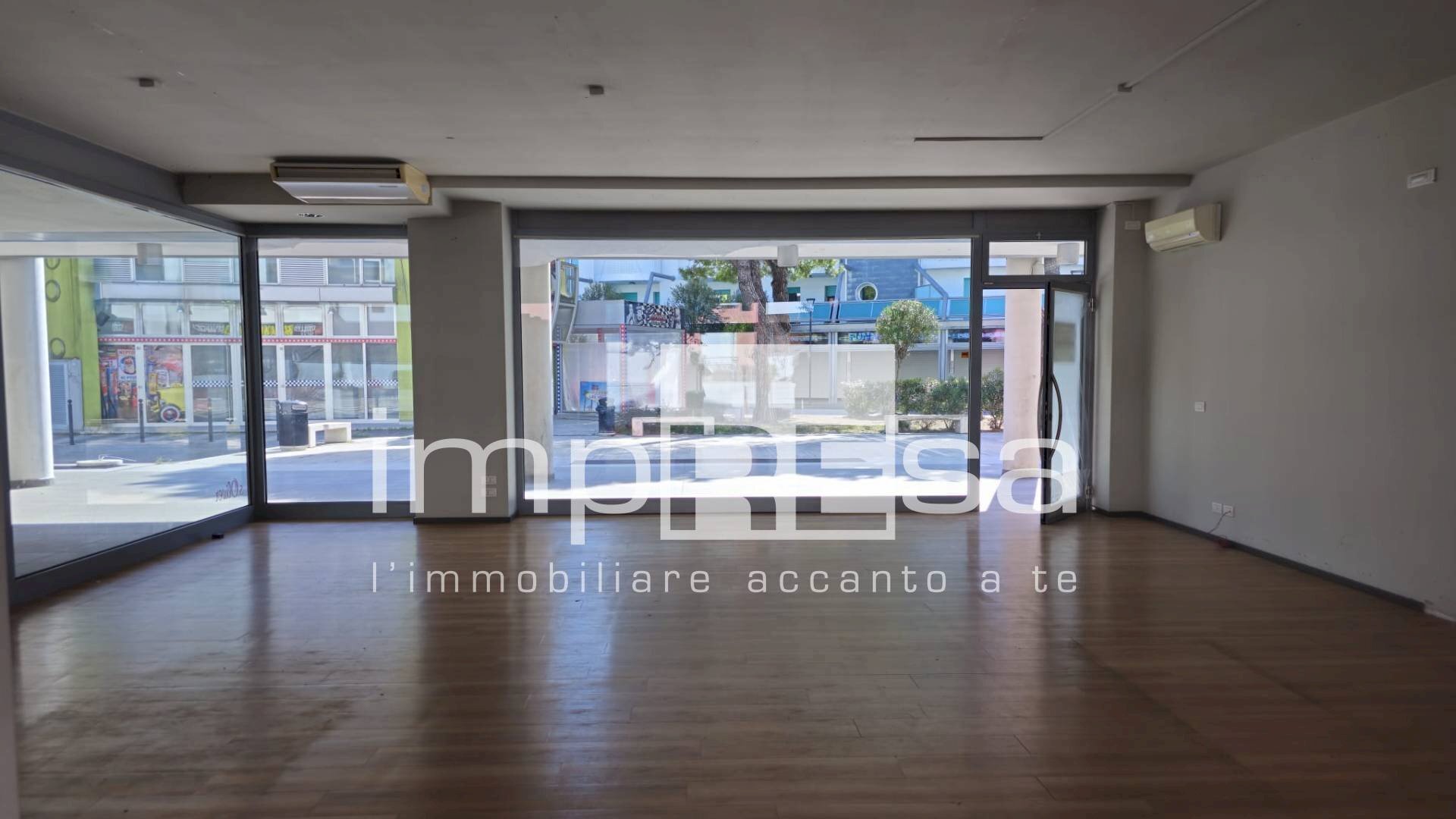 Foto 1 - Commercial Premises Bibione, San Michele al Tagliamento - photo 1