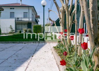 Foto 45 - Villa Via Forlanini
 
3, Porcia - photo 45