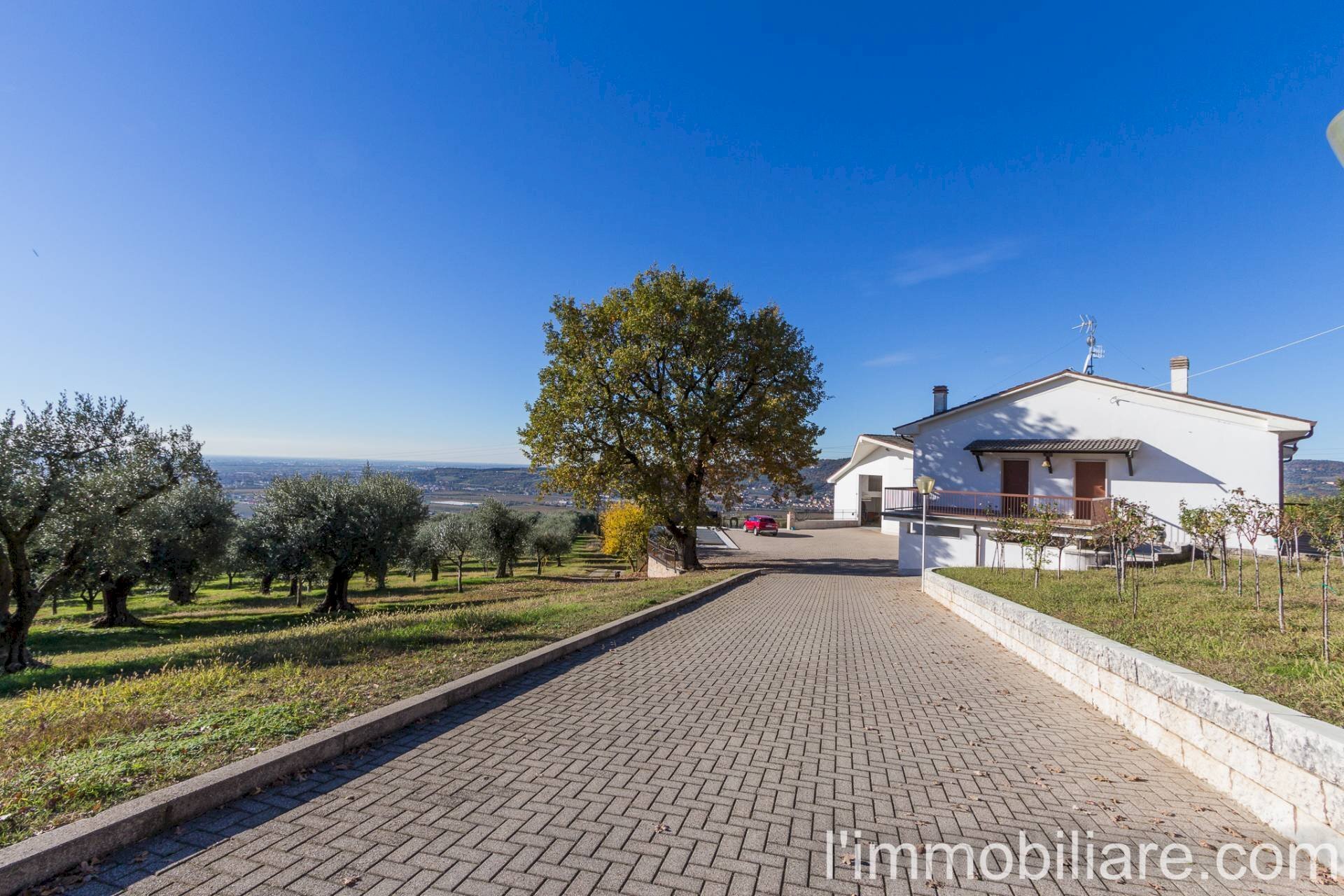 Foto 1 - Rustico via Pradelle
 
60, Verona - foto 1