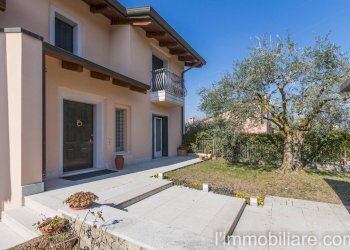 Foto 2 - Villa Via Degli Archi
 
16, San Pietro in Cariano - foto 2