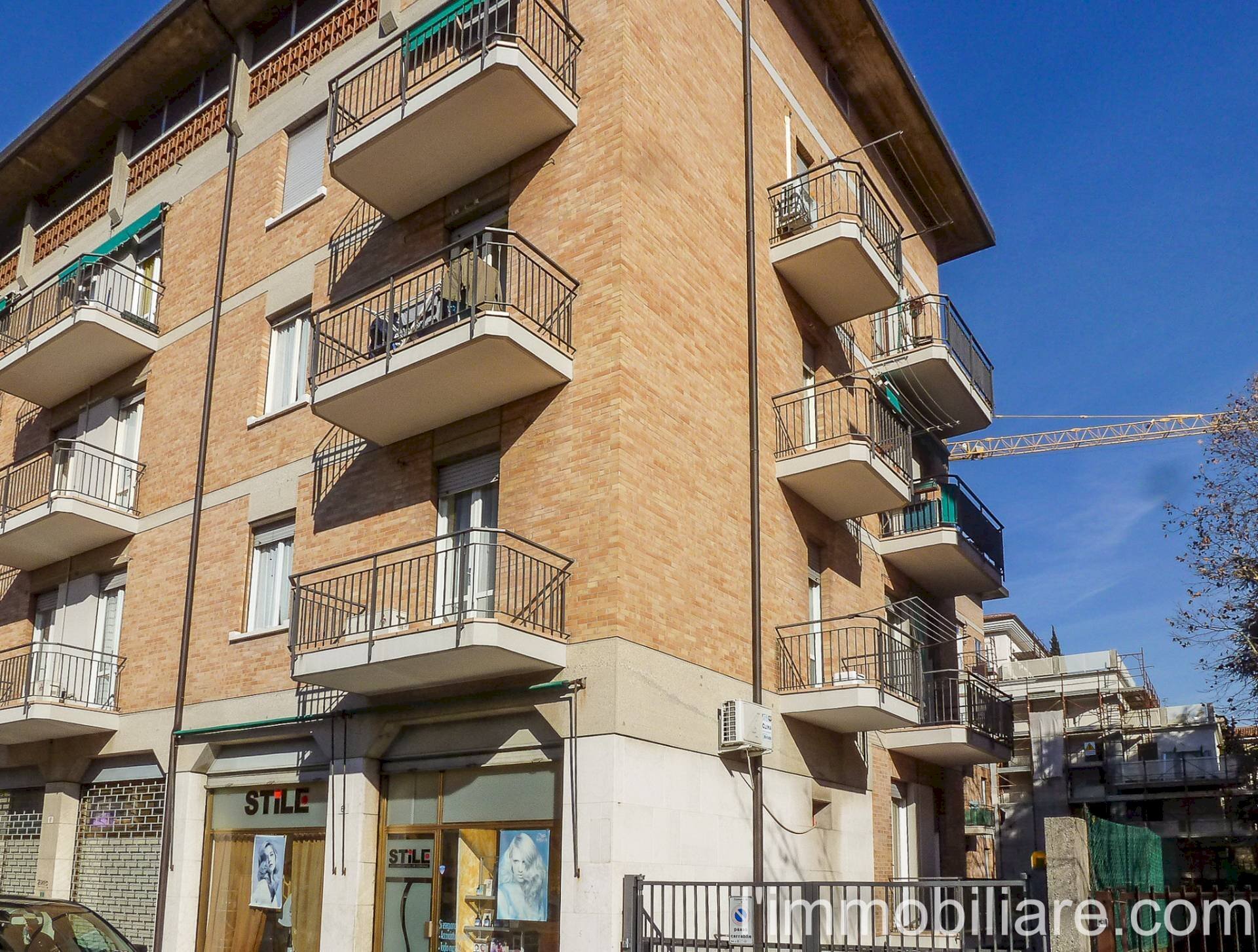 Foto 1 - Negozio Via Monte Nero
 
6, Verona - foto 1