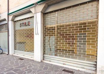 Foto 11 - Negozio Via Monte Nero
 
6, Verona - foto 11