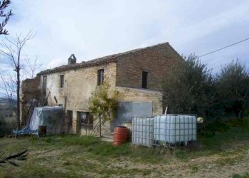 Foto 1 - Rustico contrada valle apparignano, Acquaviva Picena - foto 1