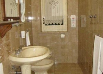 Foto 9 - Rustico Contrada S. Maria in Accubitu
 
14, Acquaviva Picena - foto 9