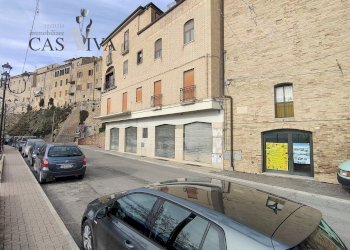 Foto 3 - Locale Commerciale Viale G. Leopardi
80, Acquaviva Picena - foto 3