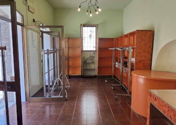 Foto 2 - Locale Commerciale Piazza San Nicolò
1, Acquaviva Picena - foto 2