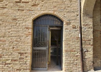 Foto 9 - Locale Commerciale Piazza San Nicolò
1, Acquaviva Picena - foto 9