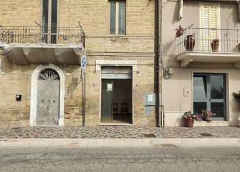 Foto 3 - Ufficio Viale G. Leopardi
160, Acquaviva Picena - foto 3