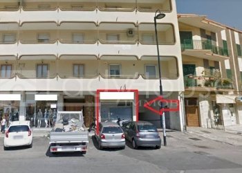 Foto 1 - Commercial Premises via Lecce
 
13, Gallipoli - photo 1