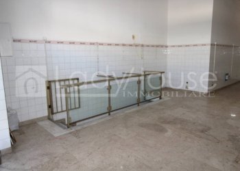 Foto 15 - Commercial Premises via Lecce
 
13, Gallipoli - photo 15