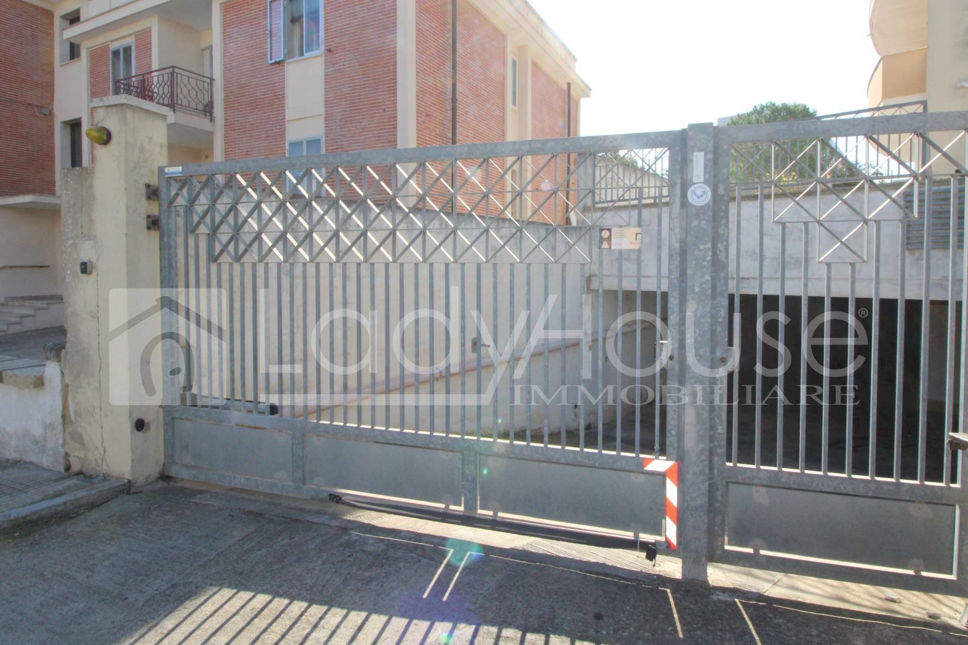 Foto 1 - Box Viale Europa
 
14, Gallipoli - foto 1