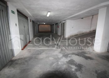 Foto 9 - Box Viale Europa
 
14, Gallipoli - foto 9