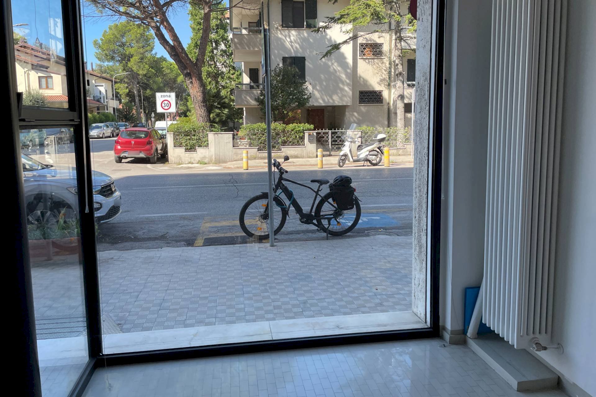 Foto 3 - Attività Commerciale Via Flaminia, Pesaro - foto 3