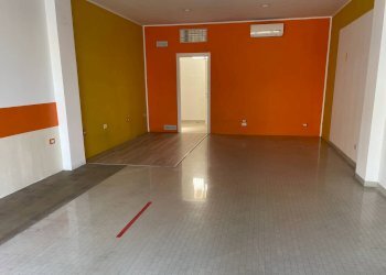 Foto 4 - Attività Commerciale Via Flaminia, Pesaro - foto 4