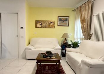 Foto 8 - Trilocale Via Luca Della Robbia
 
10/1, Pesaro - foto 8