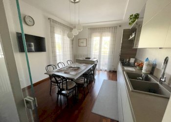 Foto 2 - Trilocale Via Agostini
 
180, Pesaro - foto 2