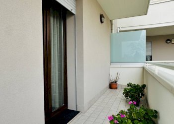 Foto 3 - Trilocale Via Agostini
 
180, Pesaro - foto 3