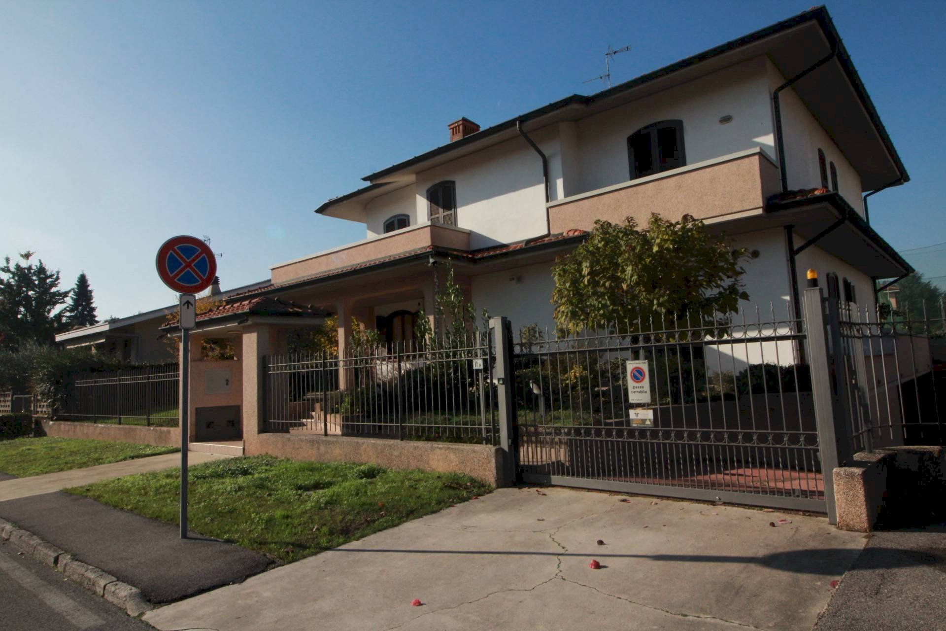 Foto 2 - Villa Via Casanova
 
9, Melzo - foto 2