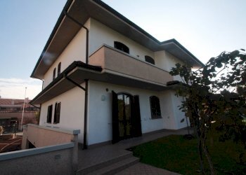 Foto 13 - Villa Via Casanova
 
9, Melzo - foto 13