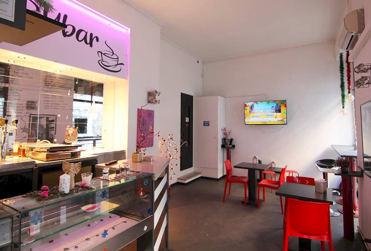 Interno - Commercial Premises Via Severo Fabio
 
49, Trieste - photo 3