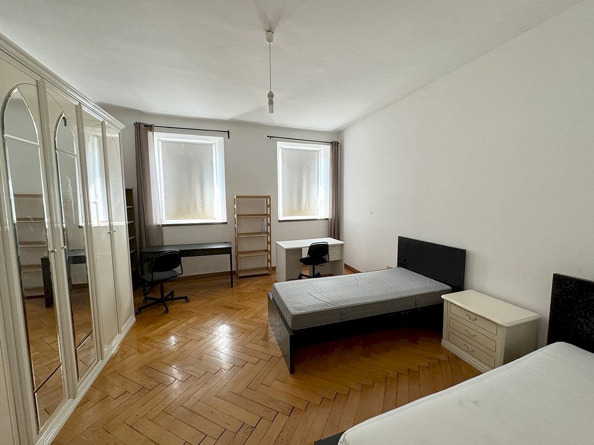 Stanza doppia - Semi-detached house Viale Venti Settembre
18, Trieste - photo 2