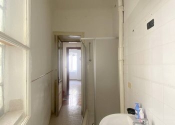Bagno - Three-room apartment Via Aleardo Aleardi
 
7, Trieste - photo 18